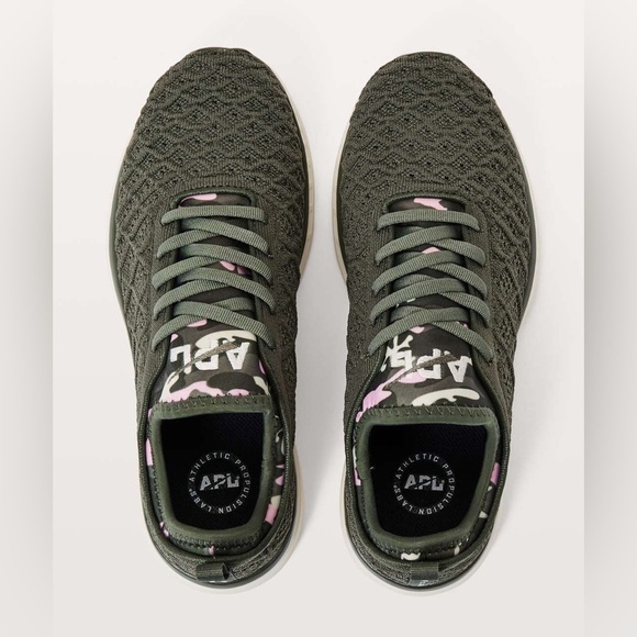 APL Men’s TechLoom Phantom Shoe in Fatigue Pristine Soft Pink Size 11.5. - Picture 1 of 13